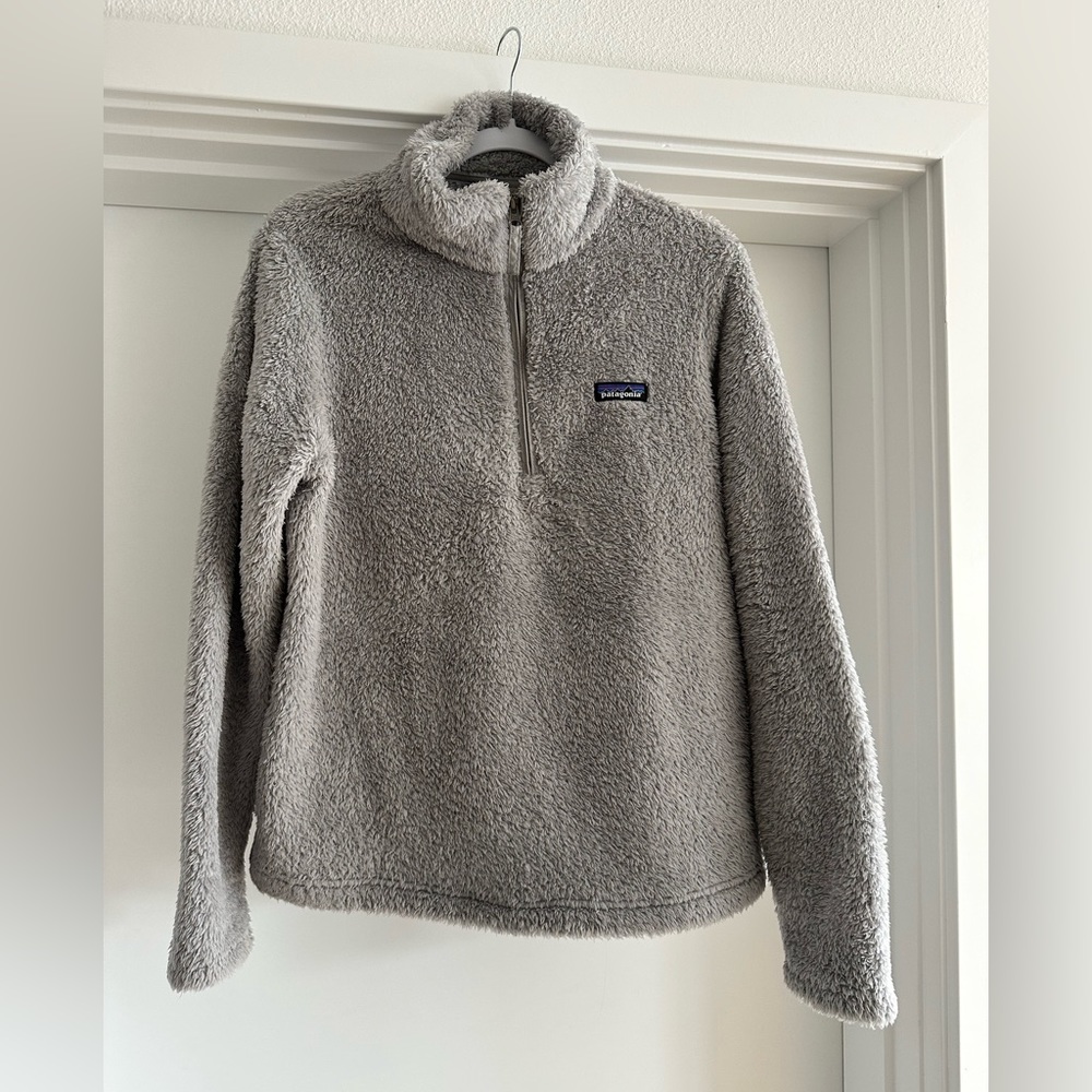 Patagonia Women’s quarter zip fleece - Salt Grey